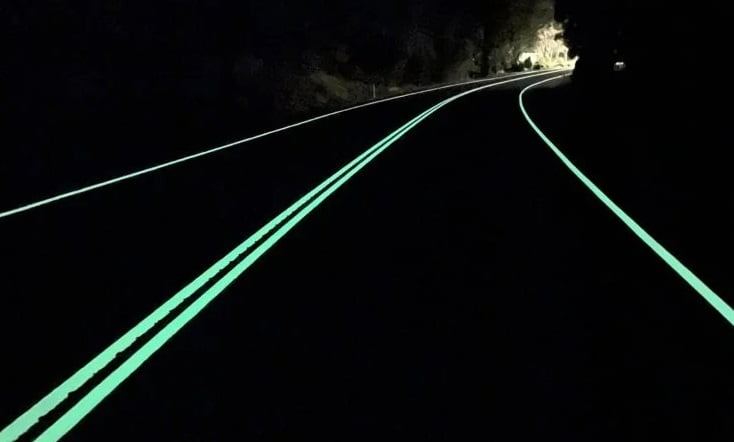 Australia is testing a new type of road marking that glows in the dark 1