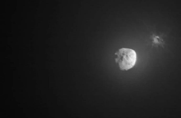 Published the first images of the consequences of the collision of the DART probe with an asteroid 4