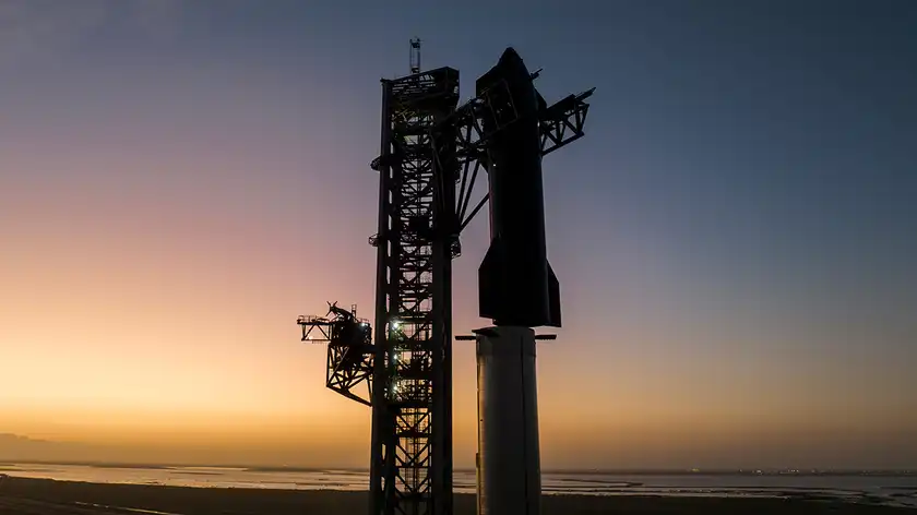 SpaceX puts Starship and Super Heavy on launch pad ahead of future flight