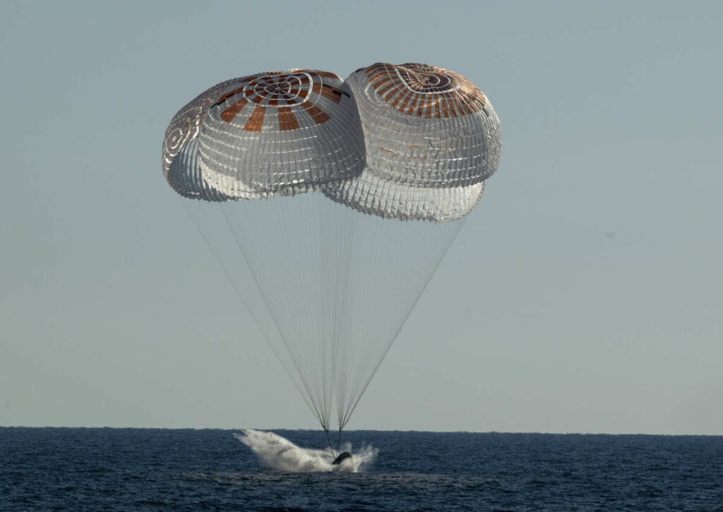 SpaceX returns astronauts to Earth after 6 month mission to the ISS