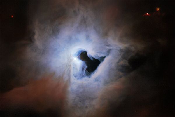 Hubble Telescope captures keyhole Nebula