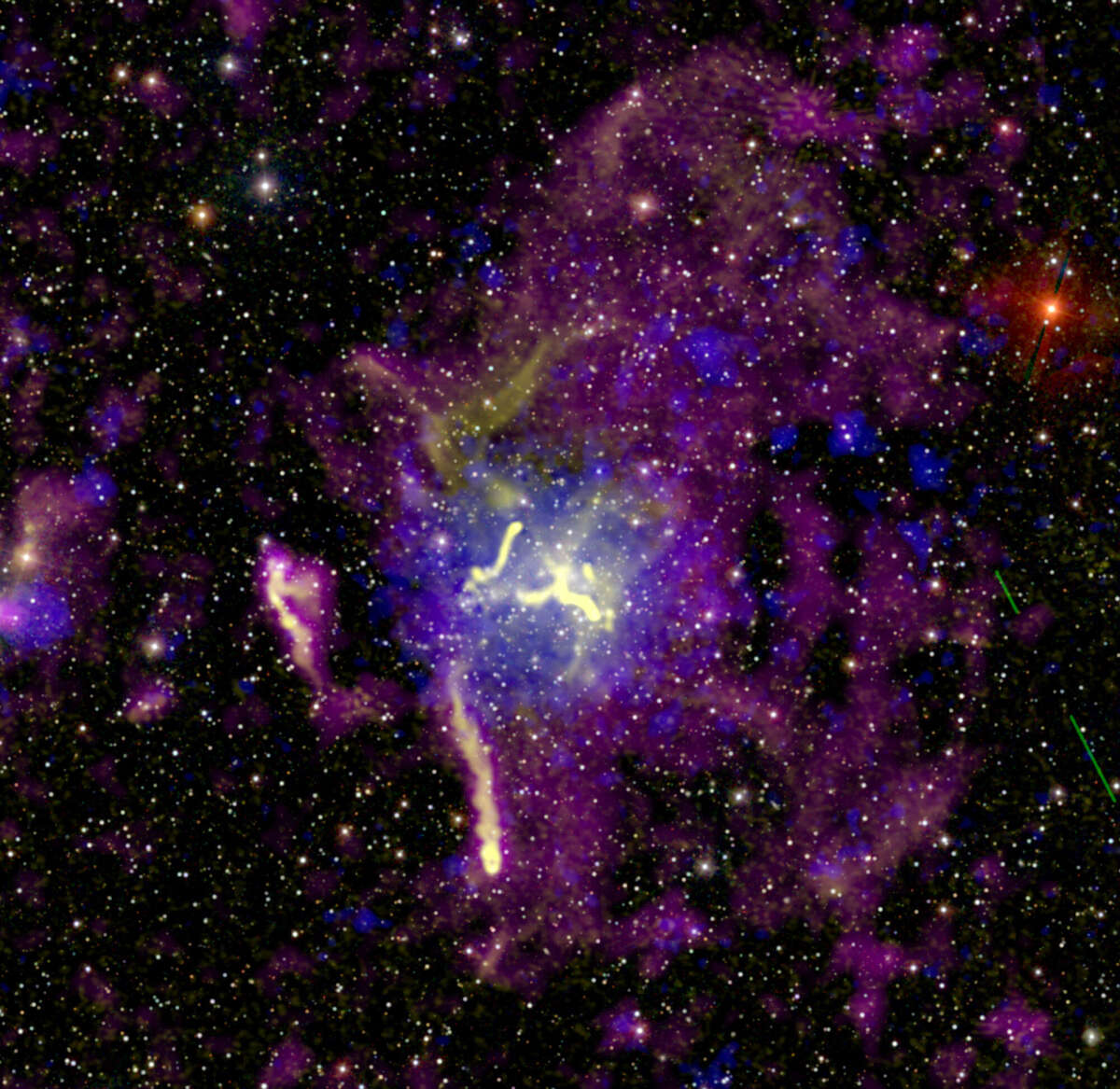 LOFAR antennas detect glow around Abell 2255 galaxy cluster