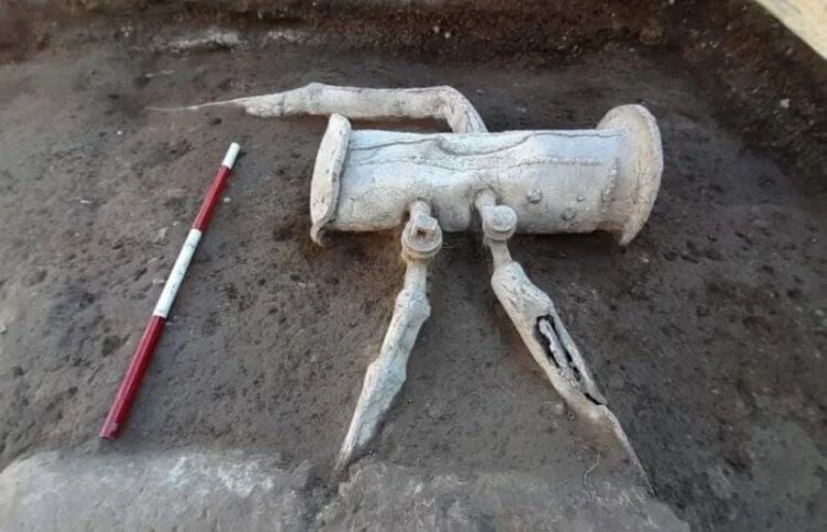 Scientists have found an ancient water supply system It is no worse than in your house 2