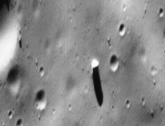 Spacecraft discovers underground structures on Martian moon Phobos 4