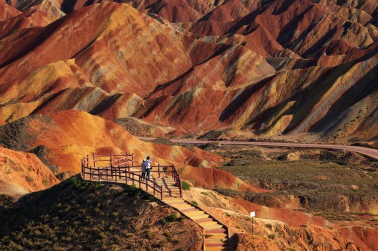 Colorful mountains in China what is the secret of this miracle of nature 9