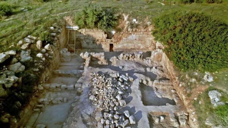 Tomb of Christs midwife unearthed in Israel 2