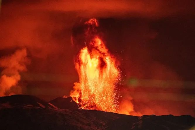 A new way to predict and track volcanic eruptions has been developed 1