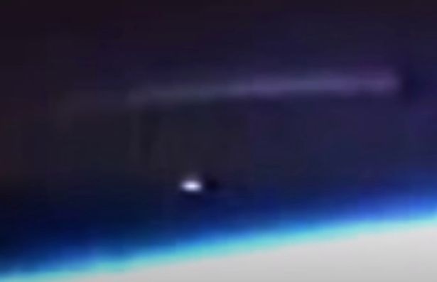 A giant UFO appears near the ISS and NASA immediately cuts off the live feed 2