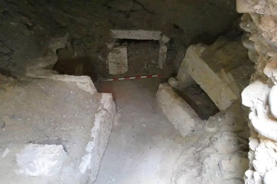 Archaeologists unearth Coptic era tombs in Egypt
