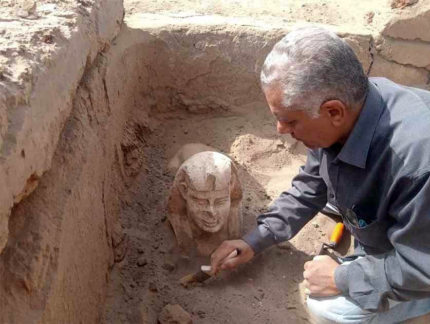 Archaeologists unearth strange Sphinx in Egypt 2