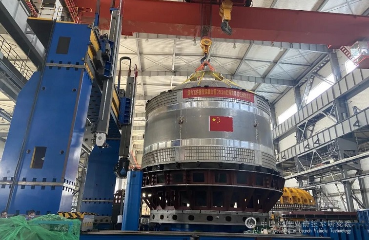 China is building a huge reusable rocket