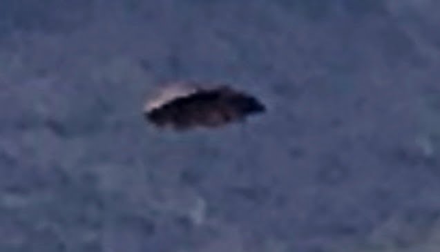 Low flying UFO spotted in Arizona 3