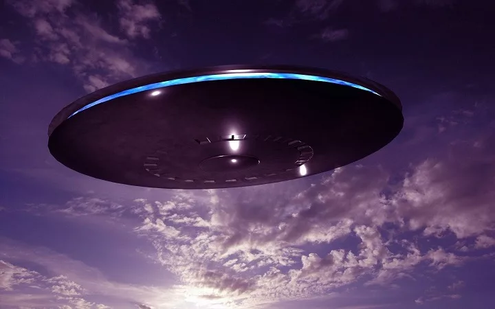 UFO in the sky over Voronezh worried local residents (1)