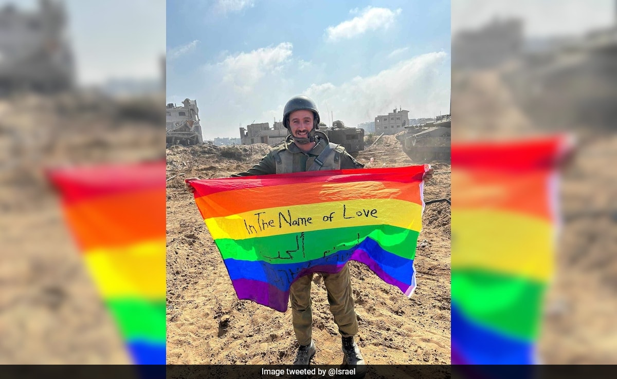 israeli-troopers-lift-pleasure-flag-in-gaza,-reignite-“pinkwashing”-debate