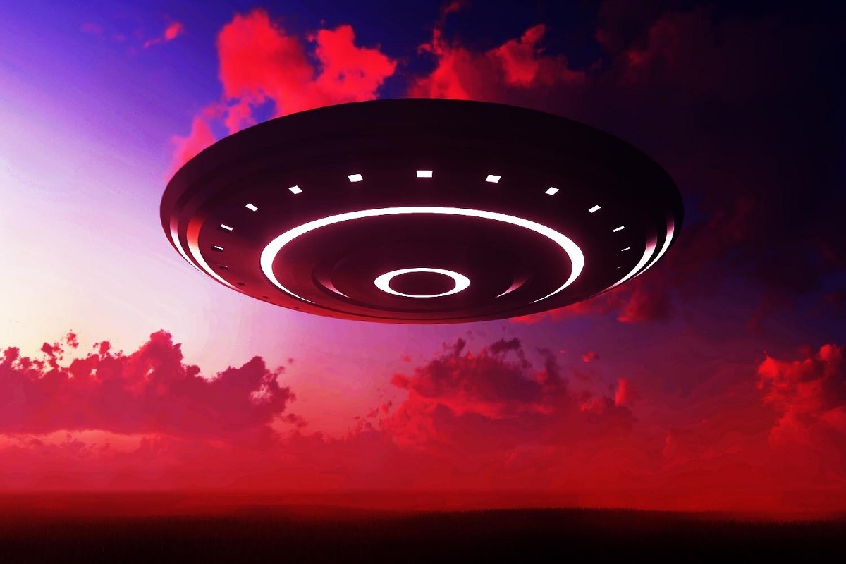 Mysterious UFO over a military base in California evidence of a former US Air Force soldier