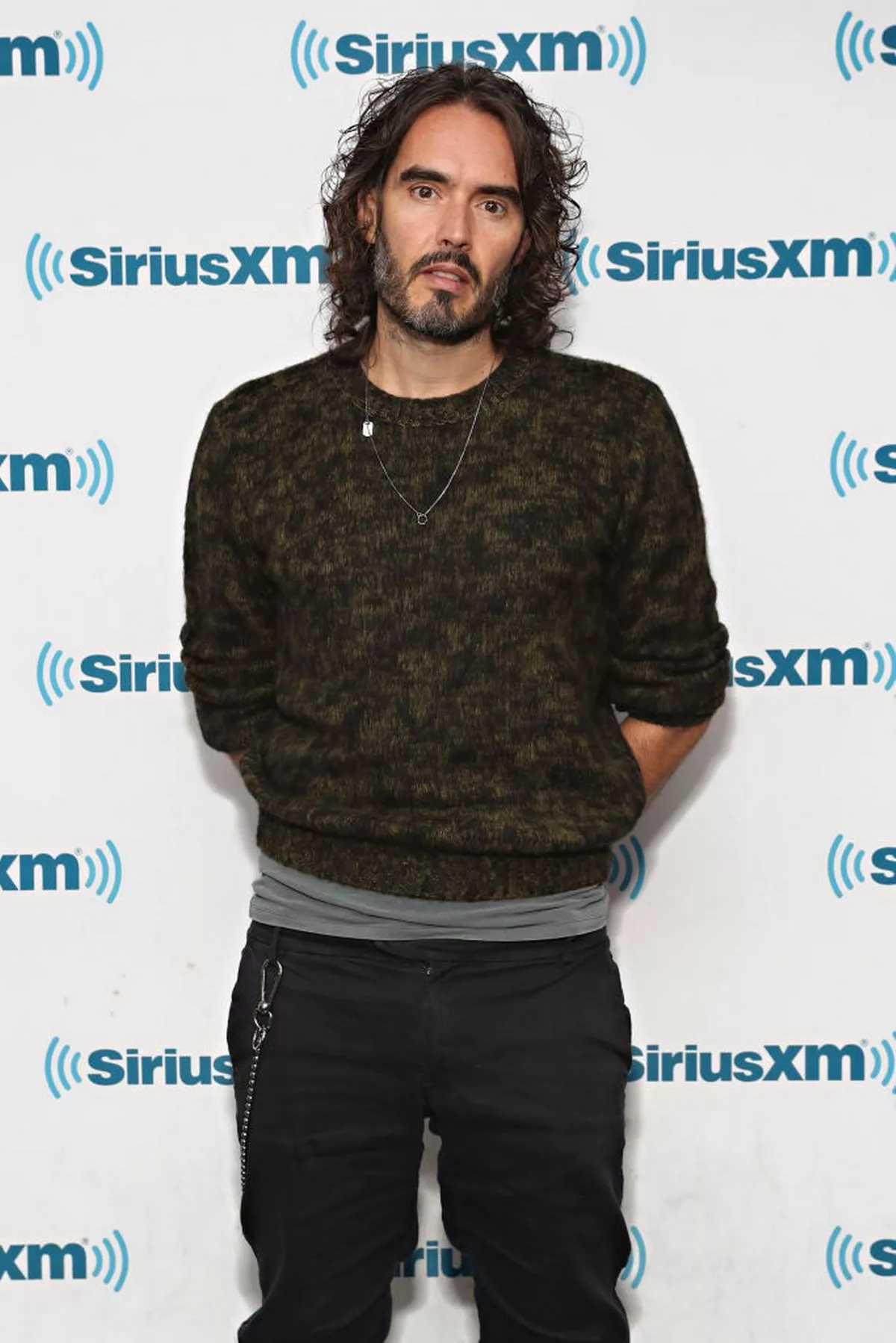 Russell Brand questioned by police over past sexual offense allegations, which he denies (2)