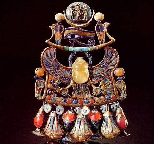 Tutankhamun's pendant has extraterrestrial origin scientists have found out (2)