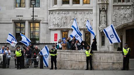 met-police-apologize-twice-after-calling-man-‘openly-jewish’