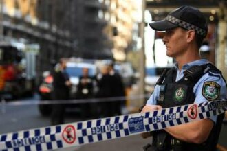 australia-raids-‘extremism’-suspects-after-church-stabbing