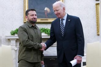 us-official-says-long-awaited-military-aid-no-“silver-bullet”-for-ukraine
