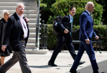 biden-alters-marine-one-walking-routine,-is-now-often-surrounded-by-aides:-report