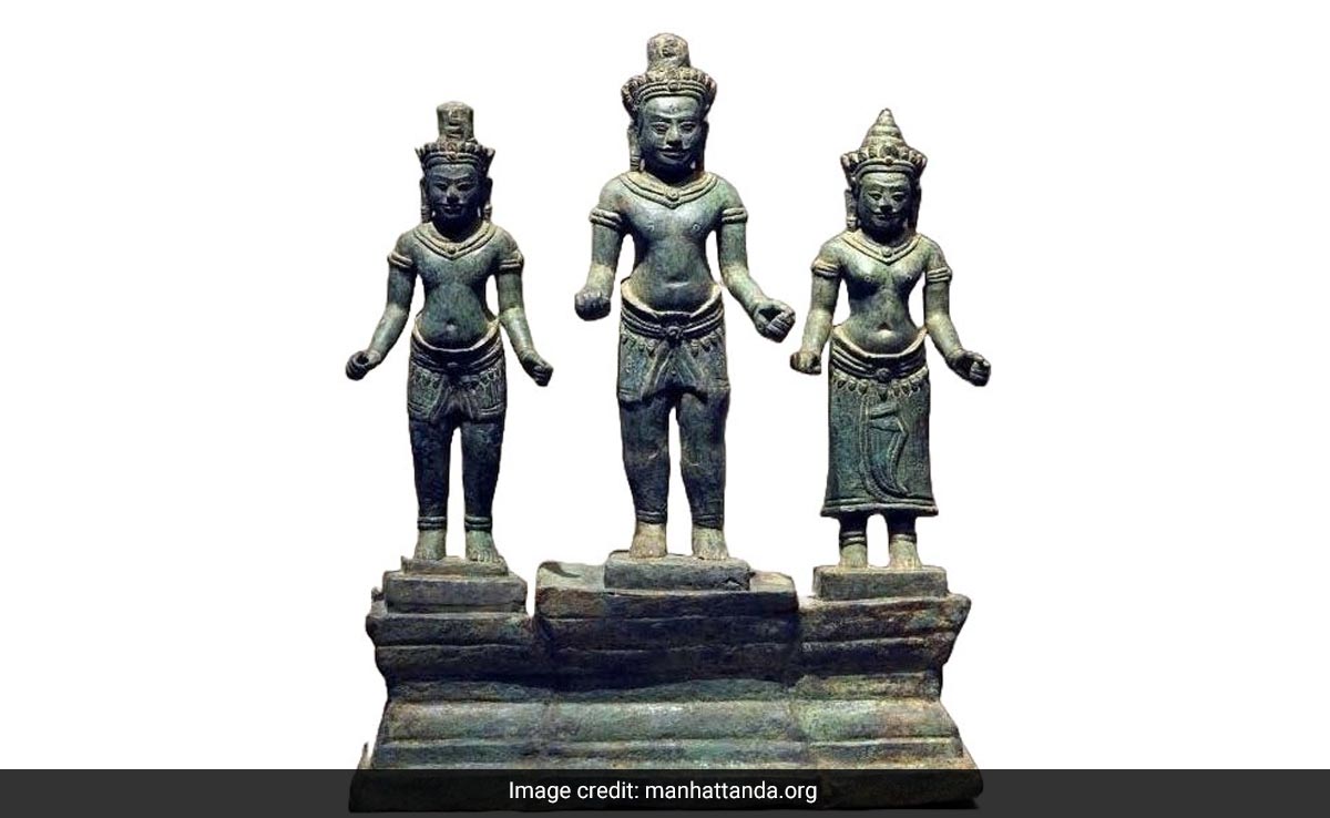 us-returns-ancient-‘shiva-triad’,-other-stolen-artefacts-to-cambodia